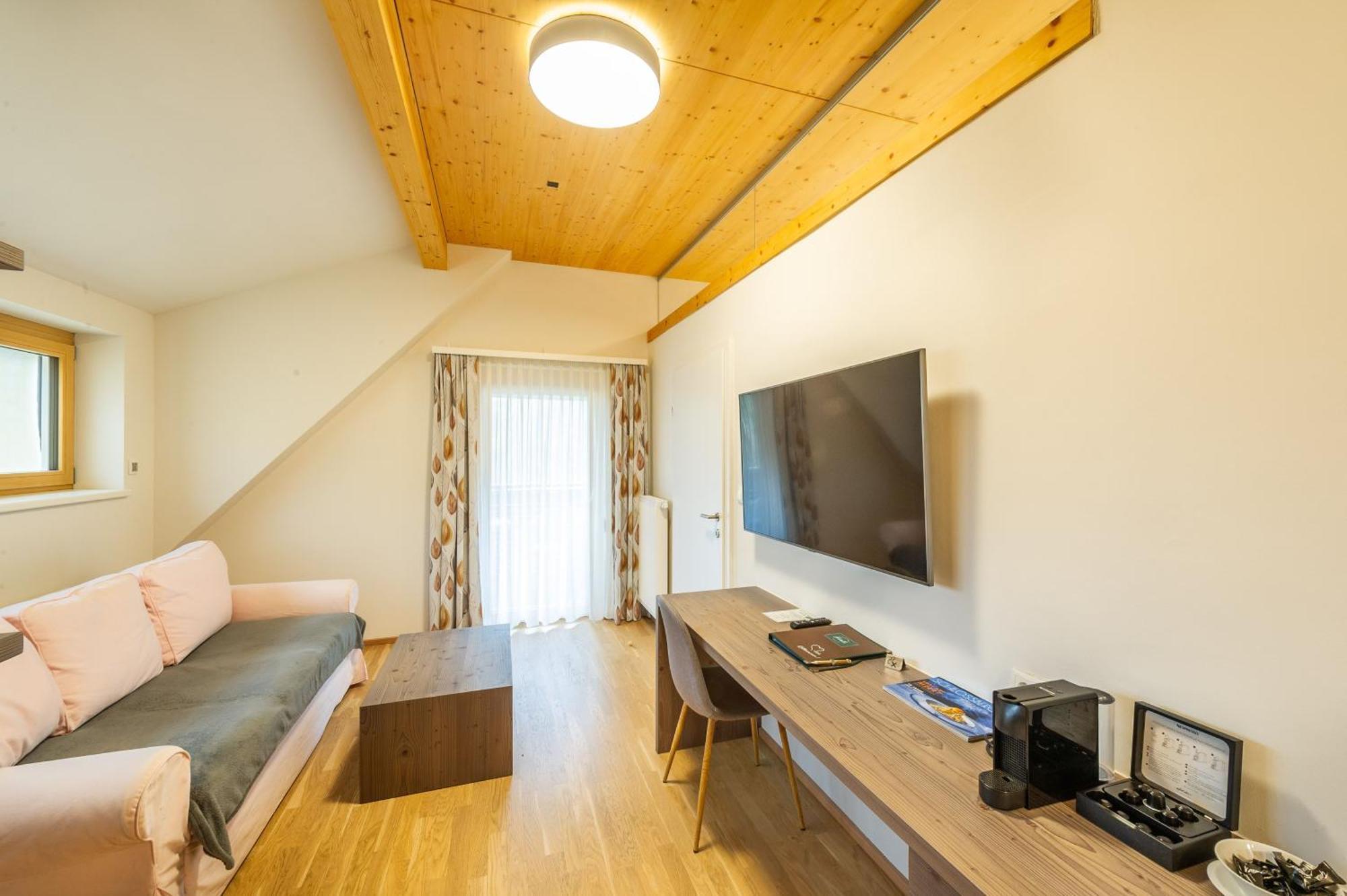 Apartmenthaus Pastner Am Teich Übelbach Екстериор снимка
