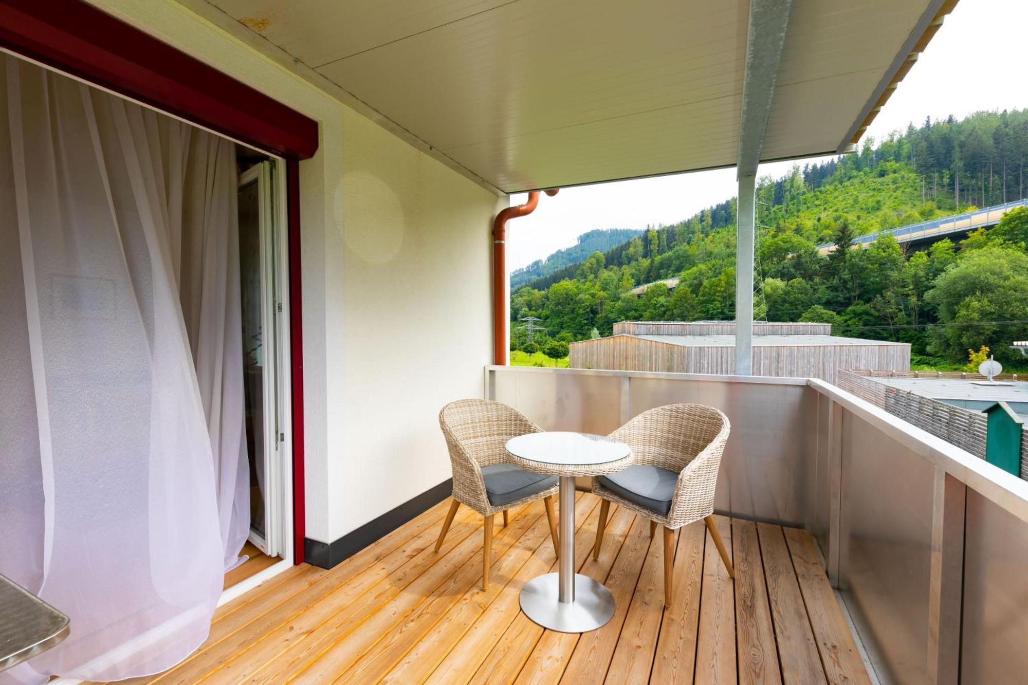 Apartmenthaus Pastner Am Teich Übelbach Екстериор снимка